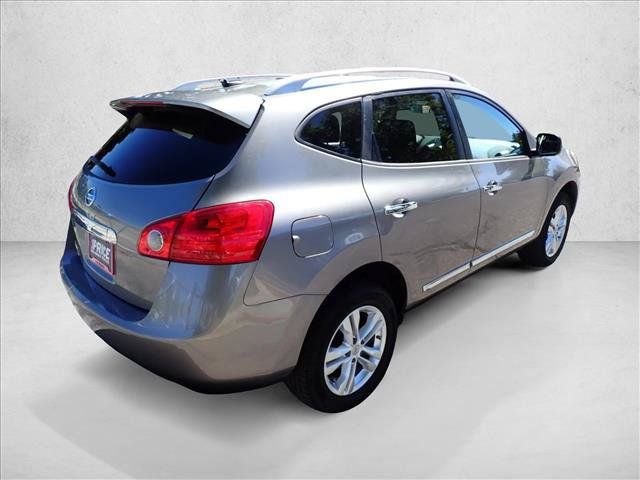 Used 2015 Nissan Rogue S w/ Convenience Package FWD image 4