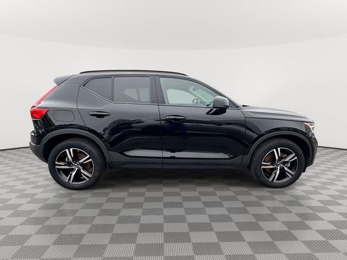 Certified 2023 Volvo XC40 B5 Plus w/ Protection Package AWD/4WD image 3