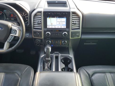 Used 2018 Ford F150 Platinum w/ Equipment Group 701A Luxury image 14