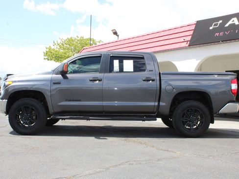 Used 2018 Toyota Tundra SR5 w/ SR5 Upgrade Package image 6