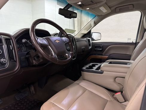 Used 2018 Chevrolet Silverado 1500 LTZ w/ Texas Edition AWD/4WD image 7