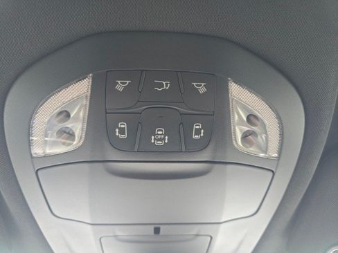 New 2026 Chrysler Voyager LX FWD image 38