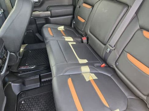 Used 2021 GMC Sierra 1500 AT4 w/ AT4 Preferred Package AWD/4WD image 12