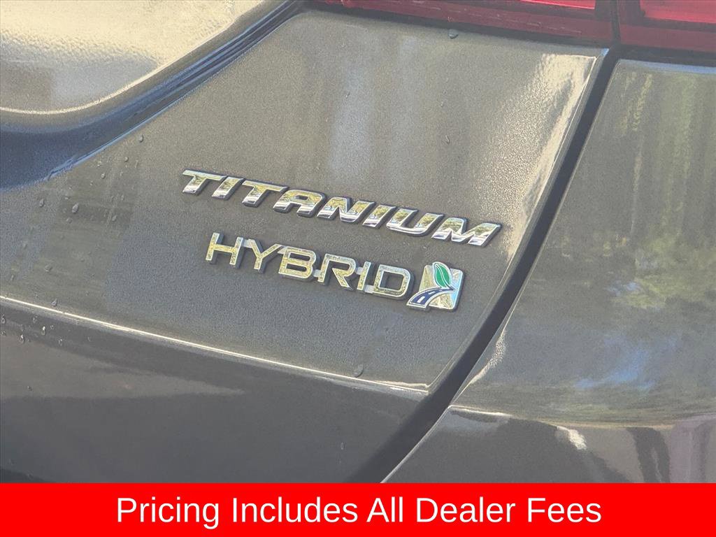 Used 2017 Ford Fusion Titanium FWD image 6