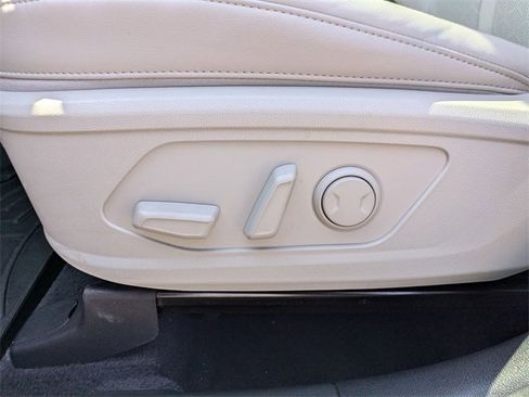 Used 2022 Kia Sorento SX image 15