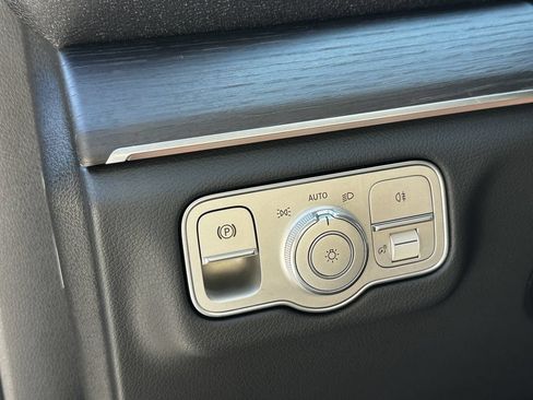 Certified 2026 Mercedes-Benz GLE 450 4MATIC image 34