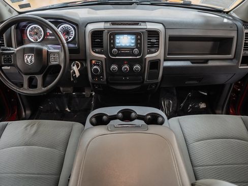Used 2015 RAM 1500 Express image 26