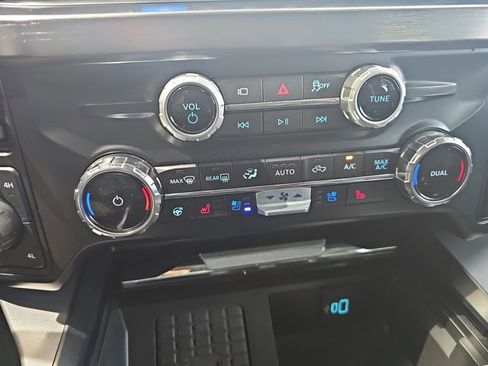 Used 2025 Ford F250 Lariat w/ Lariat Ultimate Package image 25