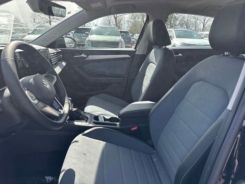 New 2026 Volkswagen Jetta SE FWD image 12