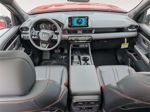 New 2025 Honda Pilot TrailSport image 28