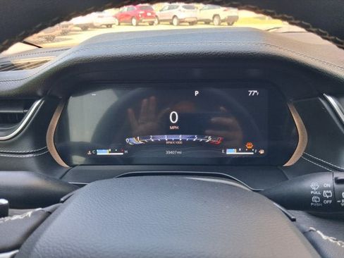 Used 2020 Jeep Grand Cherokee Altitude AWD/4WD image 13