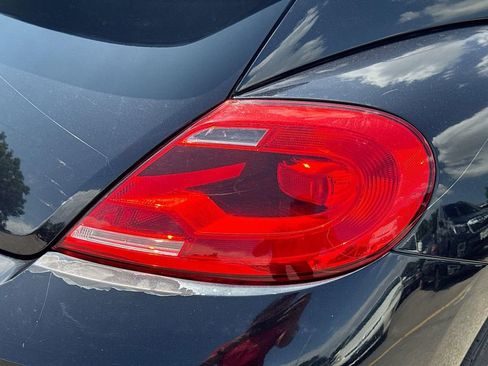 Used 2014 Volkswagen Beetle R-Line FWD image 29