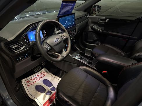 Certified 2023 Ford Escape ST-Line w/ Tech Pack #1 image 22