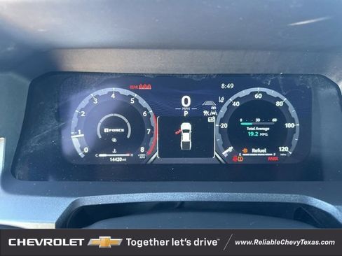 Used 2025 Toyota Tacoma SR5 image 13