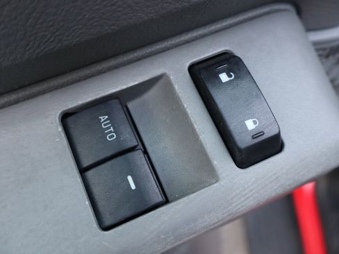 Used 2009 Ford E-350 and Econoline 350 Extended Wagon Super Duty image 26