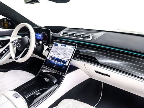 Certified 2025 Mercedes-Benz S 580 4MATIC Sedan image 18