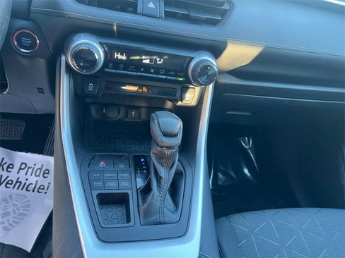 Used 2020 Toyota RAV4 XLE image 11