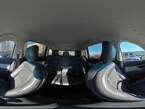 Used 2024 Lincoln Nautilus Reserve image 43