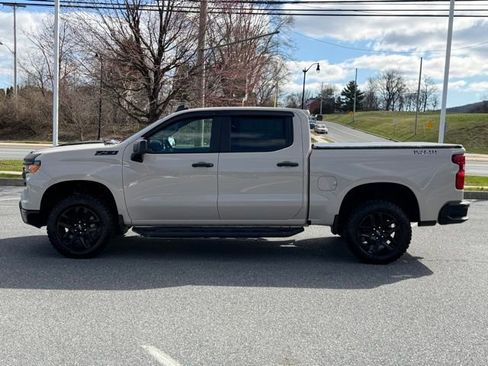 New 2026 Chevrolet Silverado 1500 Custom Trail Boss w/ LPO, Dark Essentials Package AWD/4WD image 11