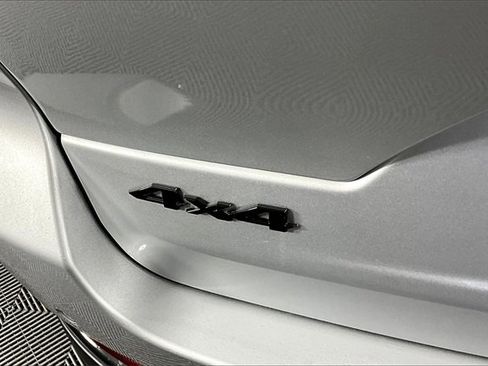 New 2025 Jeep Grand Cherokee Laredo image 10