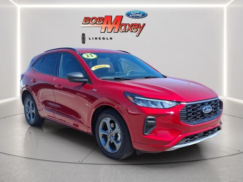 Used 2023 Ford Escape ST-Line w/ Equipment Group 301A FWD image 3