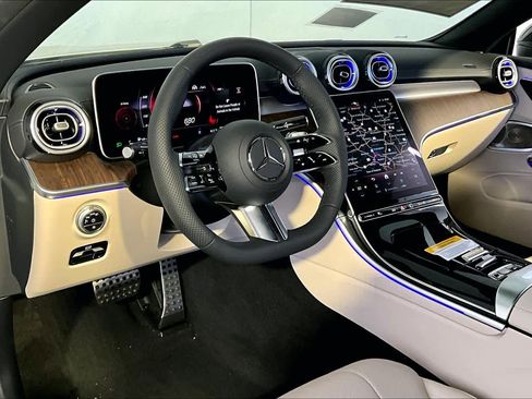 New 2026 Mercedes-Benz CLE 300 4MATIC Cabriolet image 9