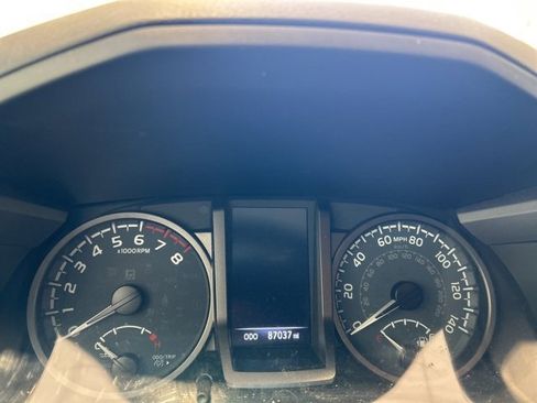 Used 2021 Toyota Tacoma 4x4 Double Cab image 11