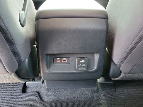 Used 2022 Nissan Frontier SV RWD image 12