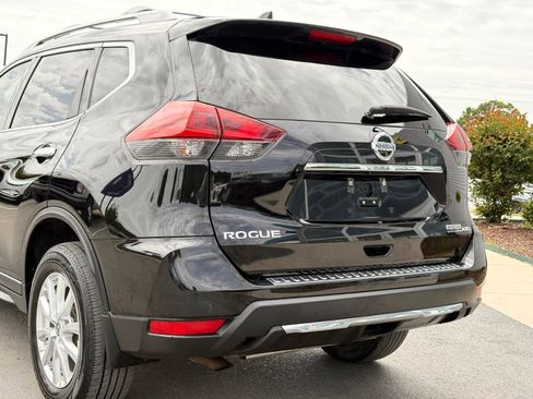 Used 2020 Nissan Rogue S w/ Special Edition Package AWD/4WD image 12