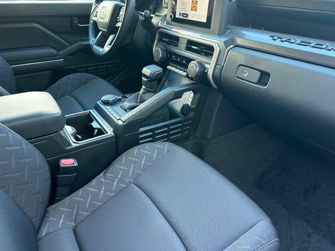 New 2026 Toyota Tacoma SR5 AWD/4WD image 16