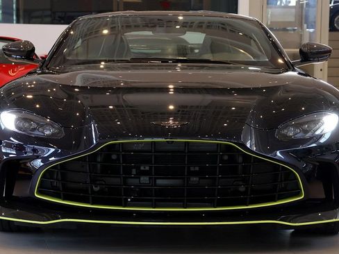 Used 2023 Aston Martin V12 Vantage RWD image 19