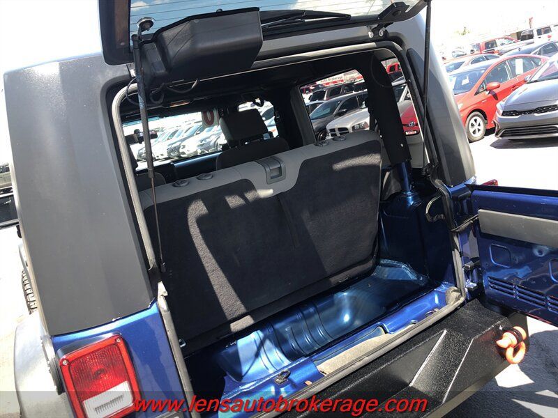 Used 2010 Jeep Wrangler Sport AWD/4WD image 17