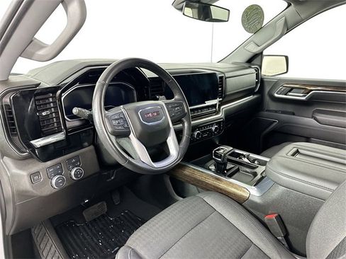 Used 2022 GMC Sierra 1500 Elevation image 19