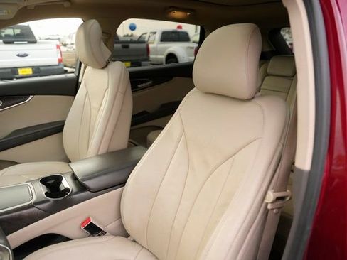 Used 2016 Lincoln MKX Reserve w/ Climate Package image 10