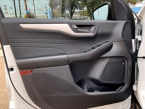 Certified 2022 Ford Escape SE w/ Convenience Package image 38