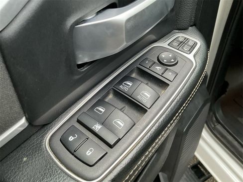 Used 2024 RAM 2500 Big Horn image 28