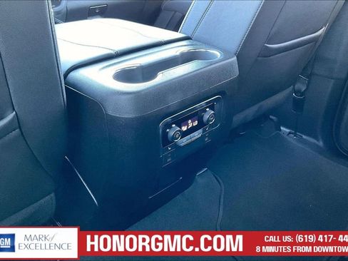 Used 2025 Chevrolet Tahoe Premier image 10