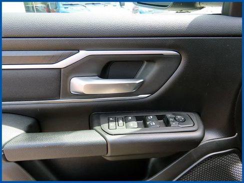 Used 2025 RAM 1500 Big Horn AWD/4WD image 12