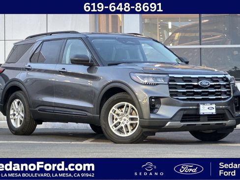 New 2026 Ford Explorer Active w/ Active Comfort Package RWD image 1