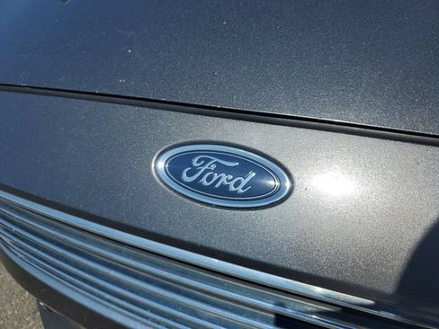 Used 2016 Ford Focus Titanium FWD image 29