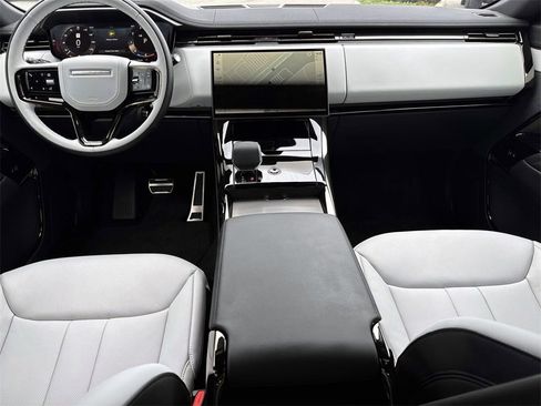 New 2026 Land Rover Range Rover Sport Dynamic SE image 14