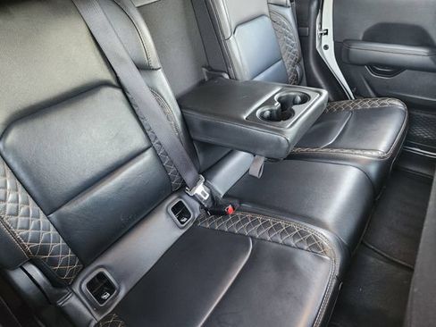 Used 2023 Jeep Gladiator Overland AWD/4WD image 28