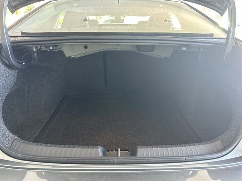 Certified 2024 Volkswagen Jetta SE w/ Panoramic Sunroof Package image 38