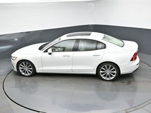 Used 2020 Volvo S60 T5 Momentum FWD image 24