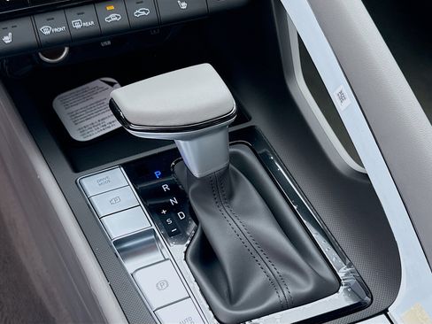New 2026 Hyundai Elantra SEL Sport Premium FWD image 13