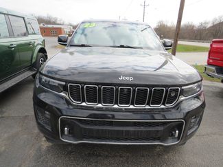 Used 2023 Jeep Grand Cherokee Overland w/ Adv Protech Group III video 2