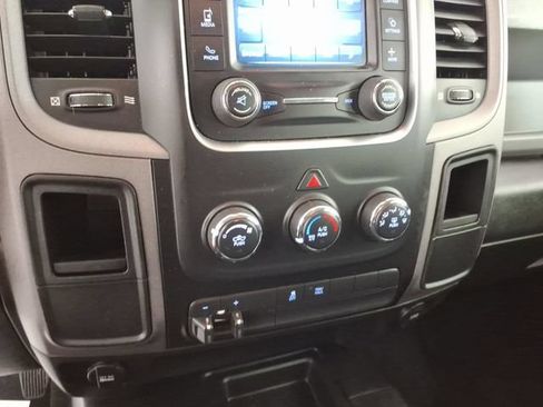 Used 2018 RAM 2500 Tradesman w/ Chrome Appearance Group AWD/4WD image 21