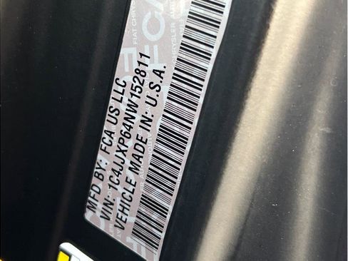 Used 2022 Jeep Wrangler Unlimited Sahara image 20