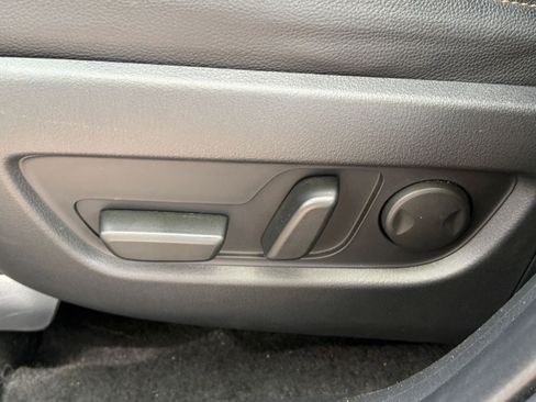 Used 2025 MAZDA CX-70 3.3 Turbo w/ Preferred Package image 23