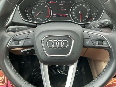 Used 2022 Audi Q5 2.0T Premium w/ Convenience Package image 23